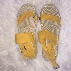 Cute yellow straw sandals! Forever 21, never worn